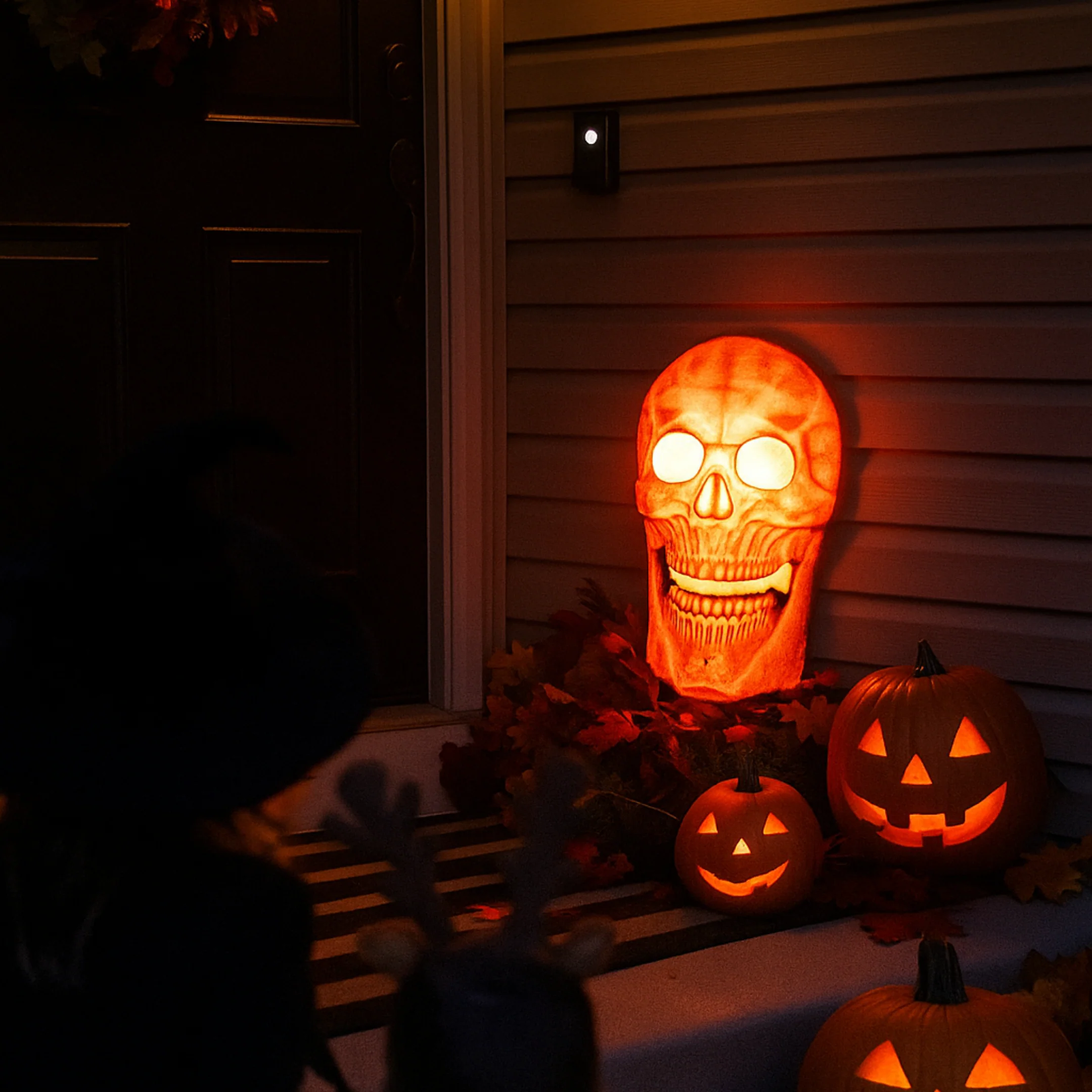 iN Halloween Spooky LED Skull - Colour Changing LED Lights - Spooky Sounds - Motion Detection - Halloween Decoration Size 19 x 8 x 30 cm - Image 3